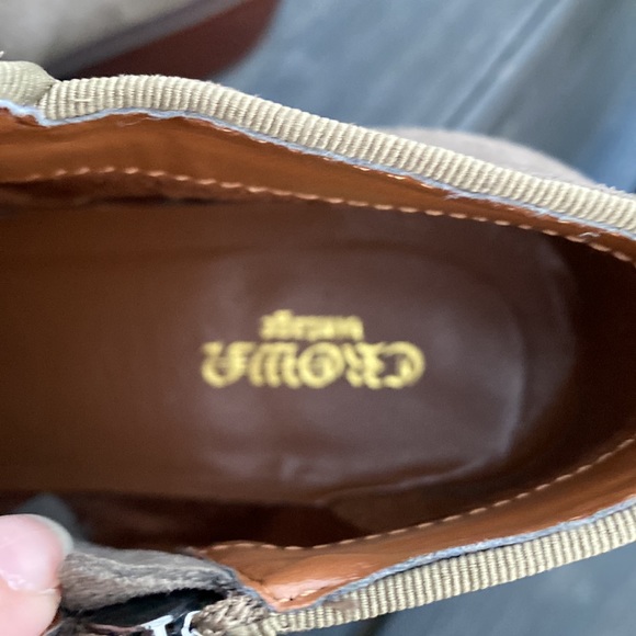 Crown Vintage suede tabitha ankle boot - Picture 6 of 9